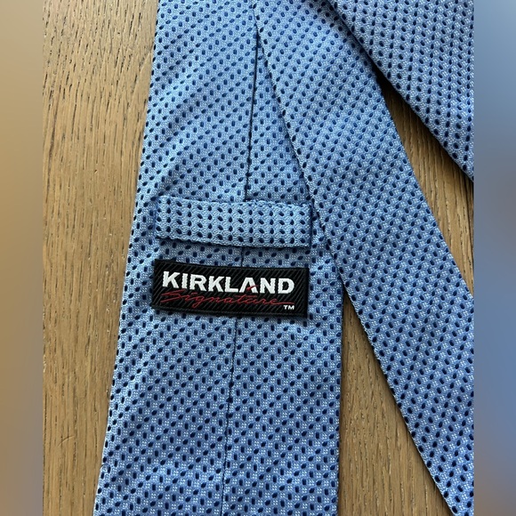 Blue patterned tie - Picture 2 of 4